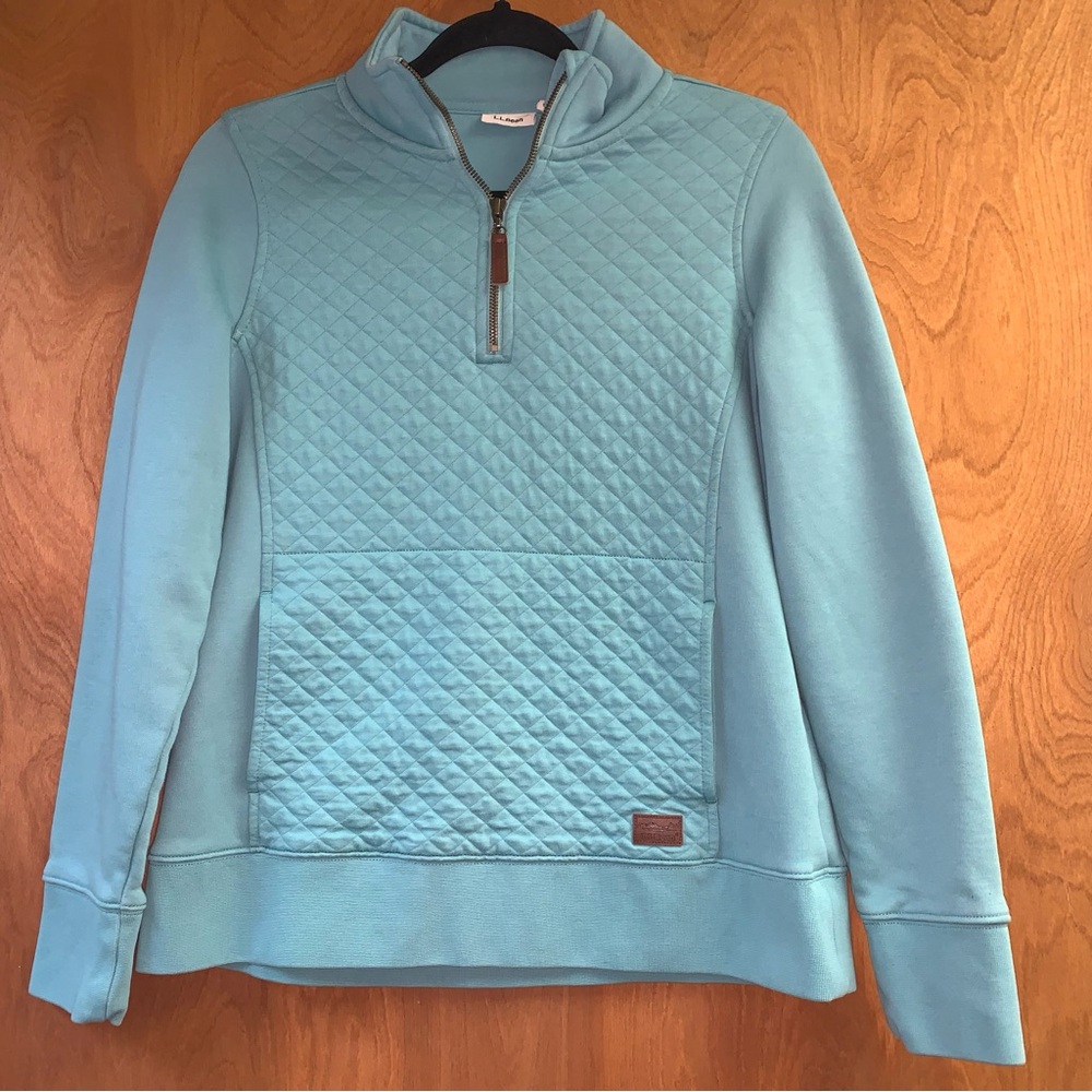 L.L.Bean Woman’s Blue Quilted Pullover Sweatshirt size Small - Picture 2 of 9